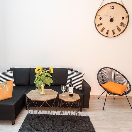 Cracow Best Location Apartment With Garden By Cozyplace Krakkó Kültér fotó