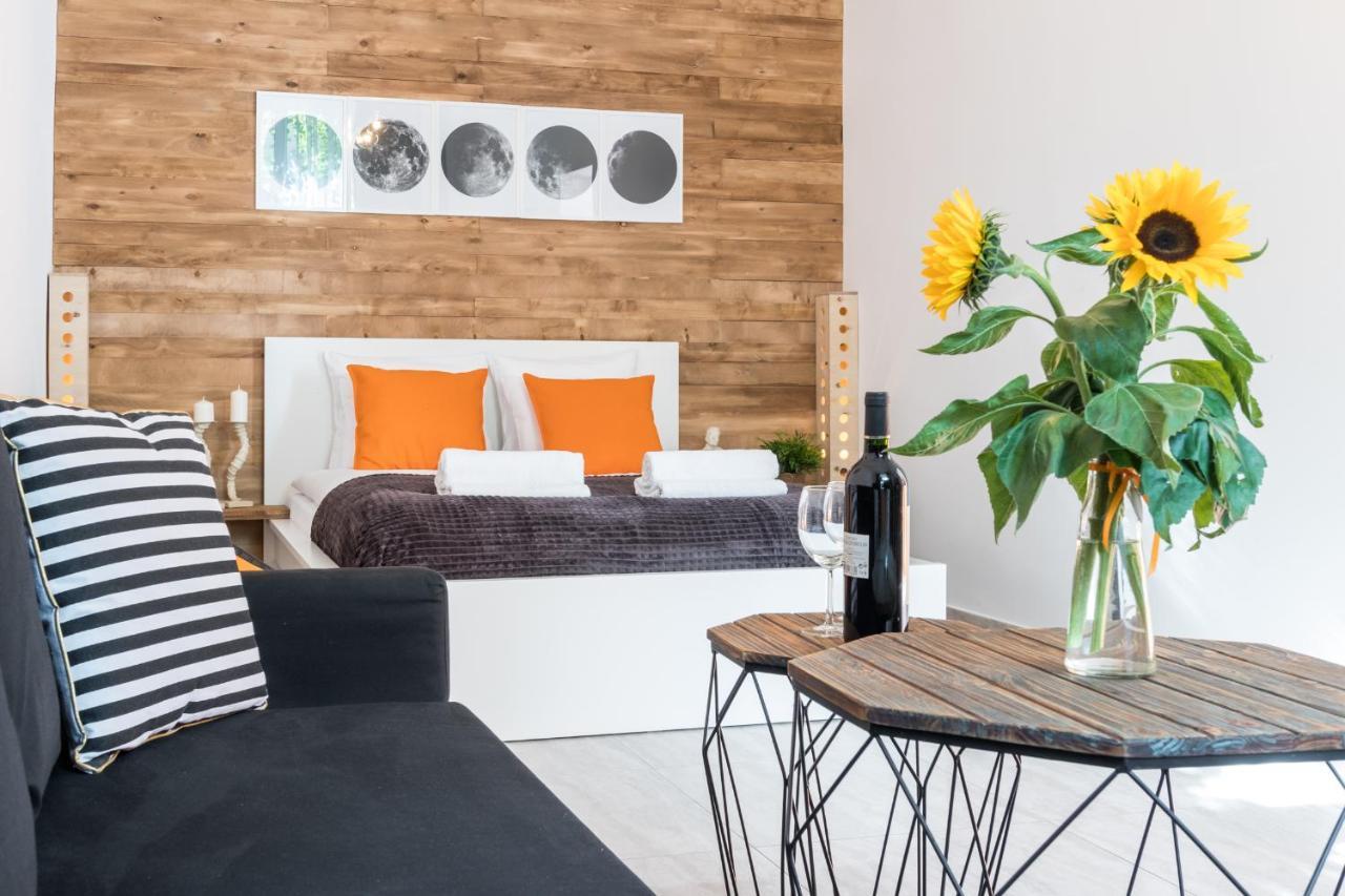 Cracow Best Location Apartment With Garden By Cozyplace Krakkó Kültér fotó