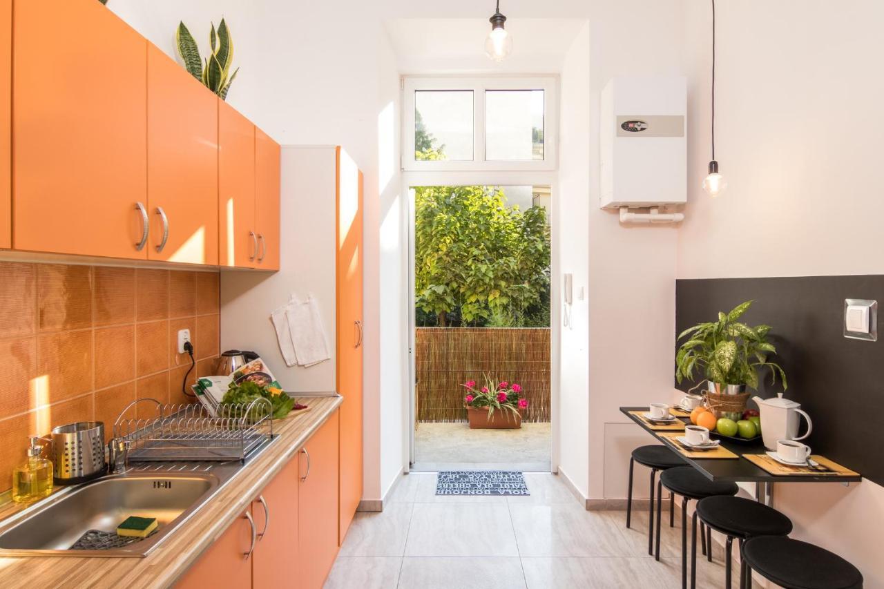 Cracow Best Location Apartment With Garden By Cozyplace Krakkó Kültér fotó