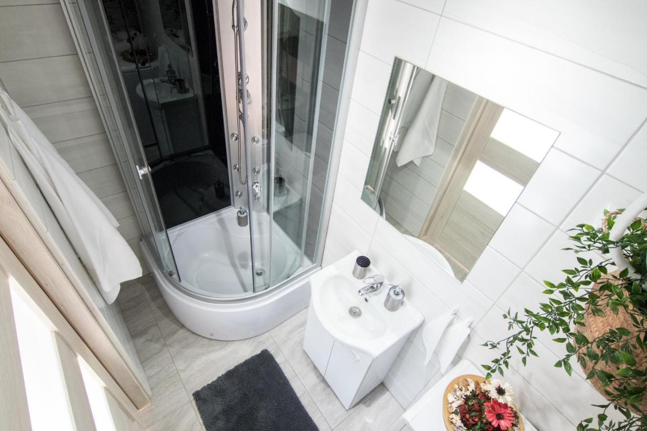 Cracow Best Location Apartment With Garden By Cozyplace Krakkó Kültér fotó